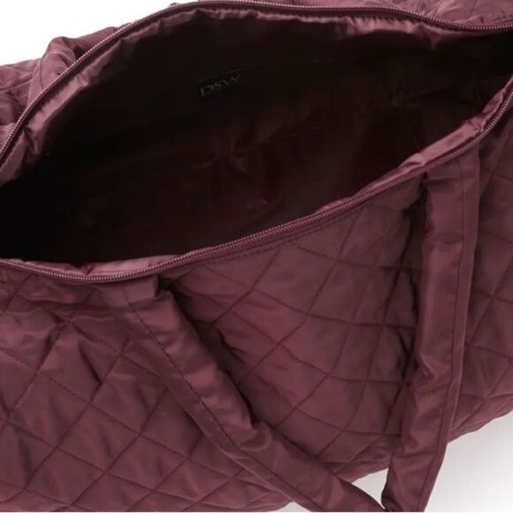 DSW Exclusive Burgundy Puffy Weekender NWT - Picture 3 of 5